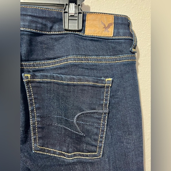 American Eagle Dark Wash Classic Jeggings - Size 4 - Picture 6 of 11